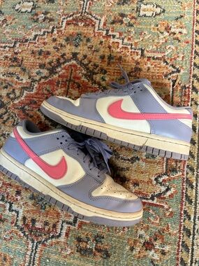 Nike Dunk Low Sneakers in Lavender & Pink W 7.5